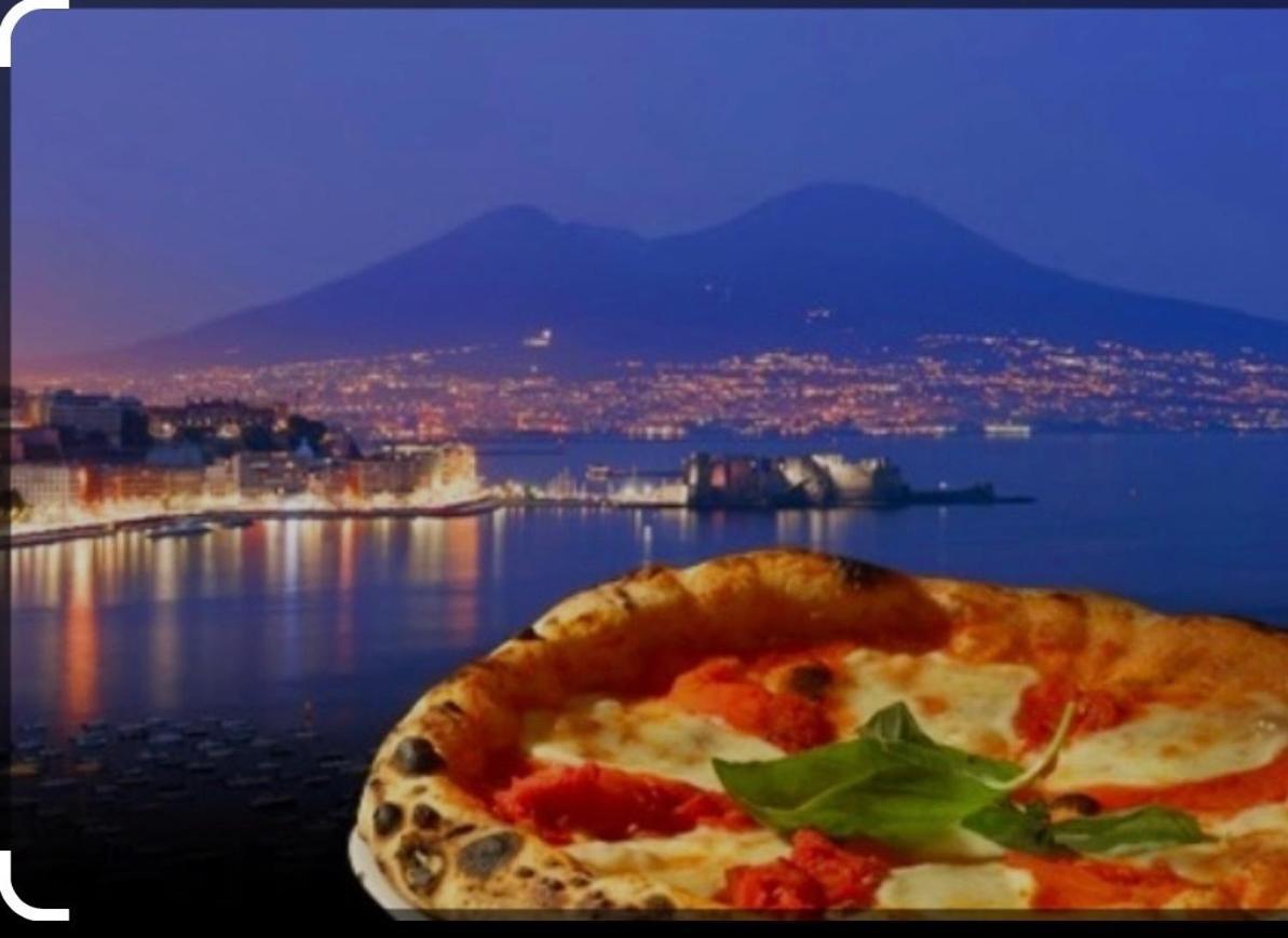 Holiday Home Napoli Station Bagian luar foto